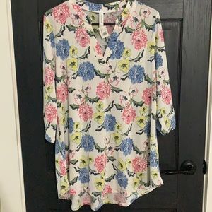 Women’s blouse 3/4 sleeve large